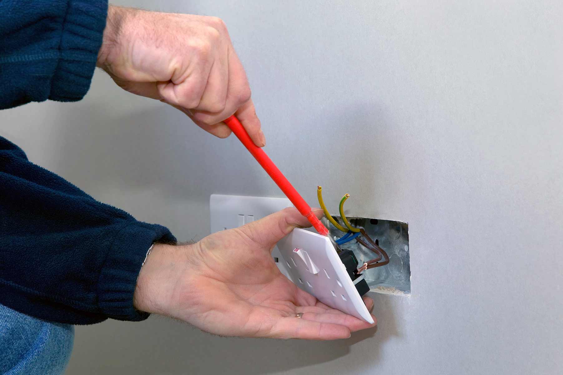 Our electricians can install plug sockets for domestic and commercial proeprties in Sheffield and the local area. 